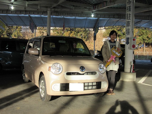 ココアベージュのミラココア納車です 新車市場 沼田店の納車式 新車市場 公式