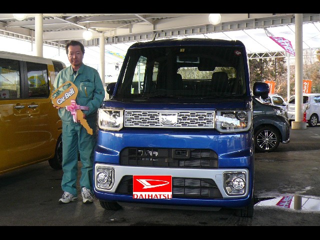 ドでかいダイハツ ウェイク納車です 新車市場 沼田店の納車式 新車市場 公式