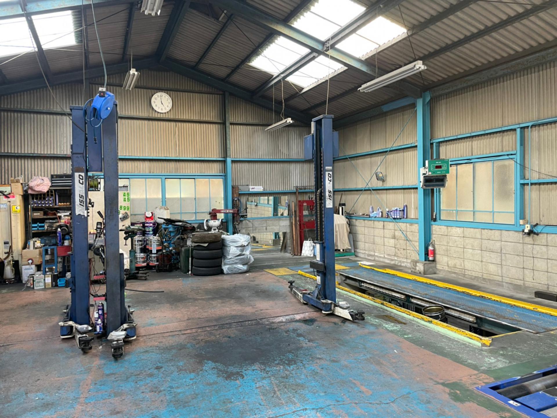 有 大須自動車 新車市場 名古屋西店 新車市場 公式